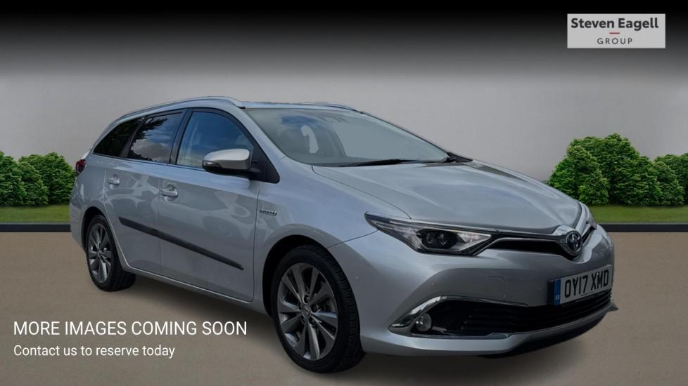 Main listing image - Toyota Auris Touring Sport