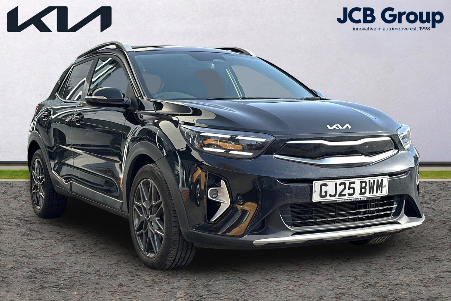 Main listing image - Kia Stonic