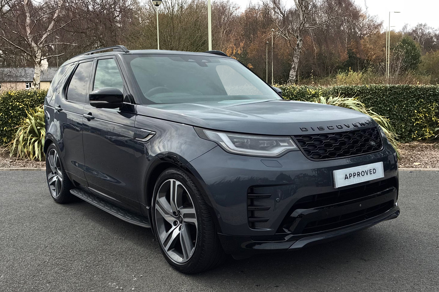 Main listing image - Land Rover Discovery