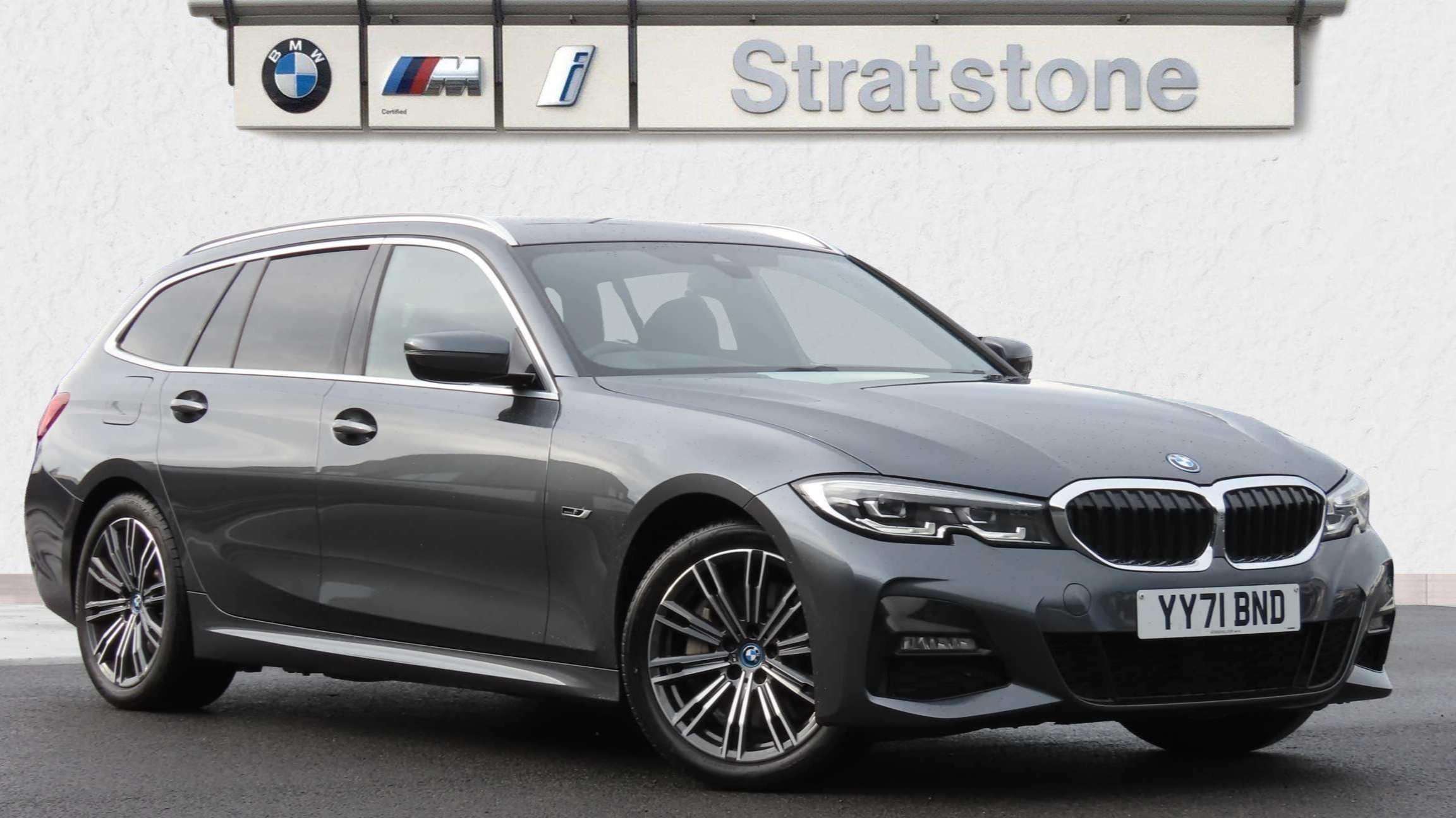Main listing image - BMW 3 Series Touring