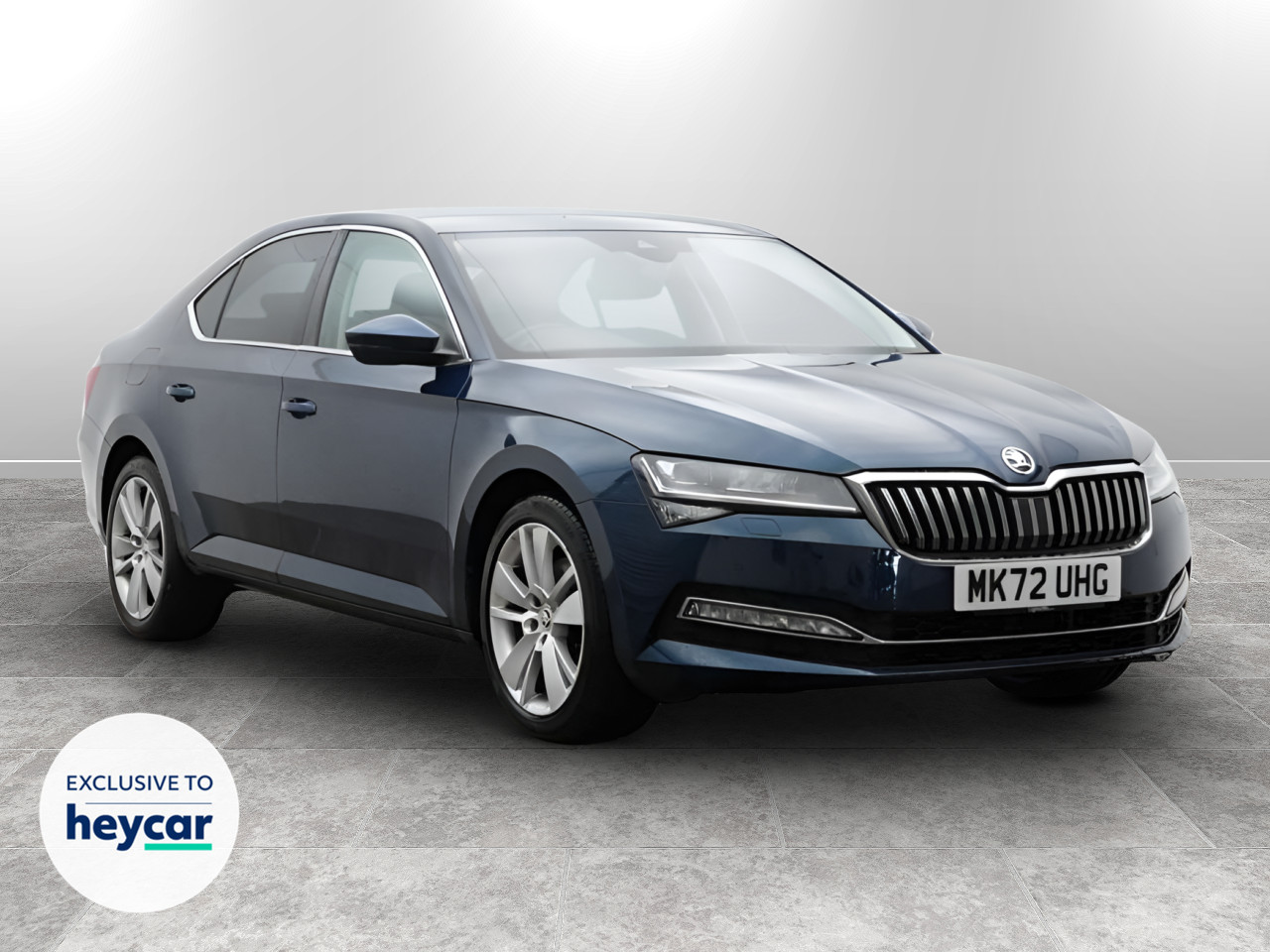 Main listing image - Skoda Superb