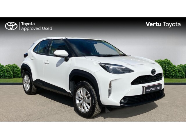Main listing image - Toyota Yaris Cross