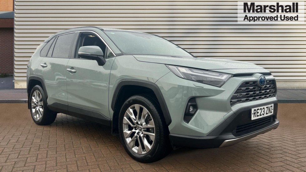 Main listing image - Toyota RAV4
