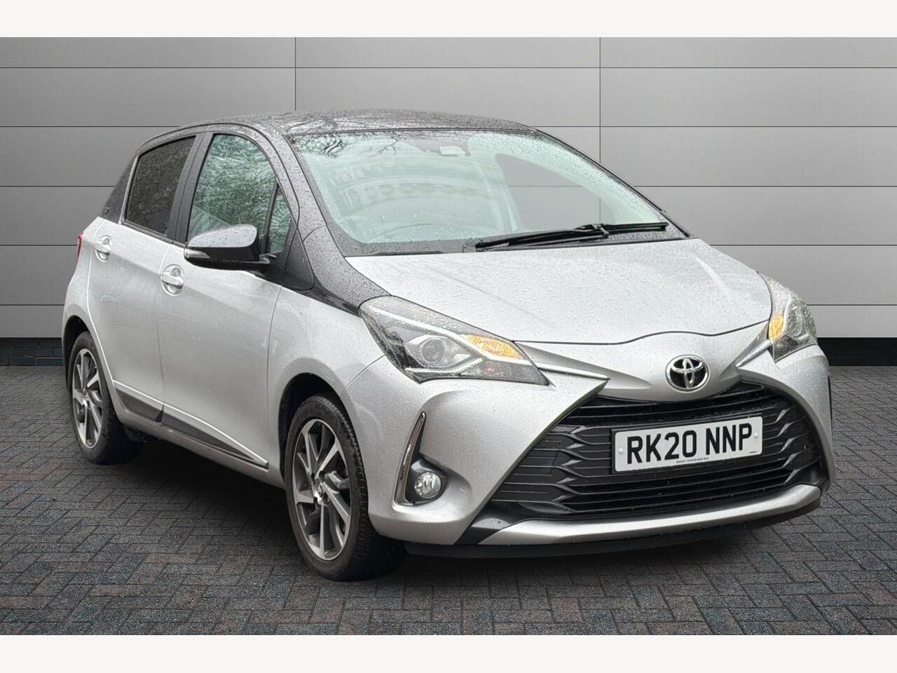 Main listing image - Toyota Yaris