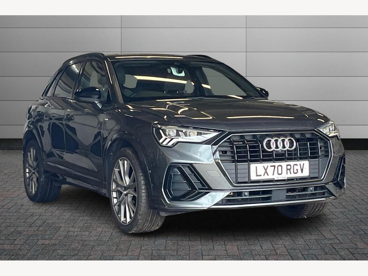 Main listing image - Audi Q3