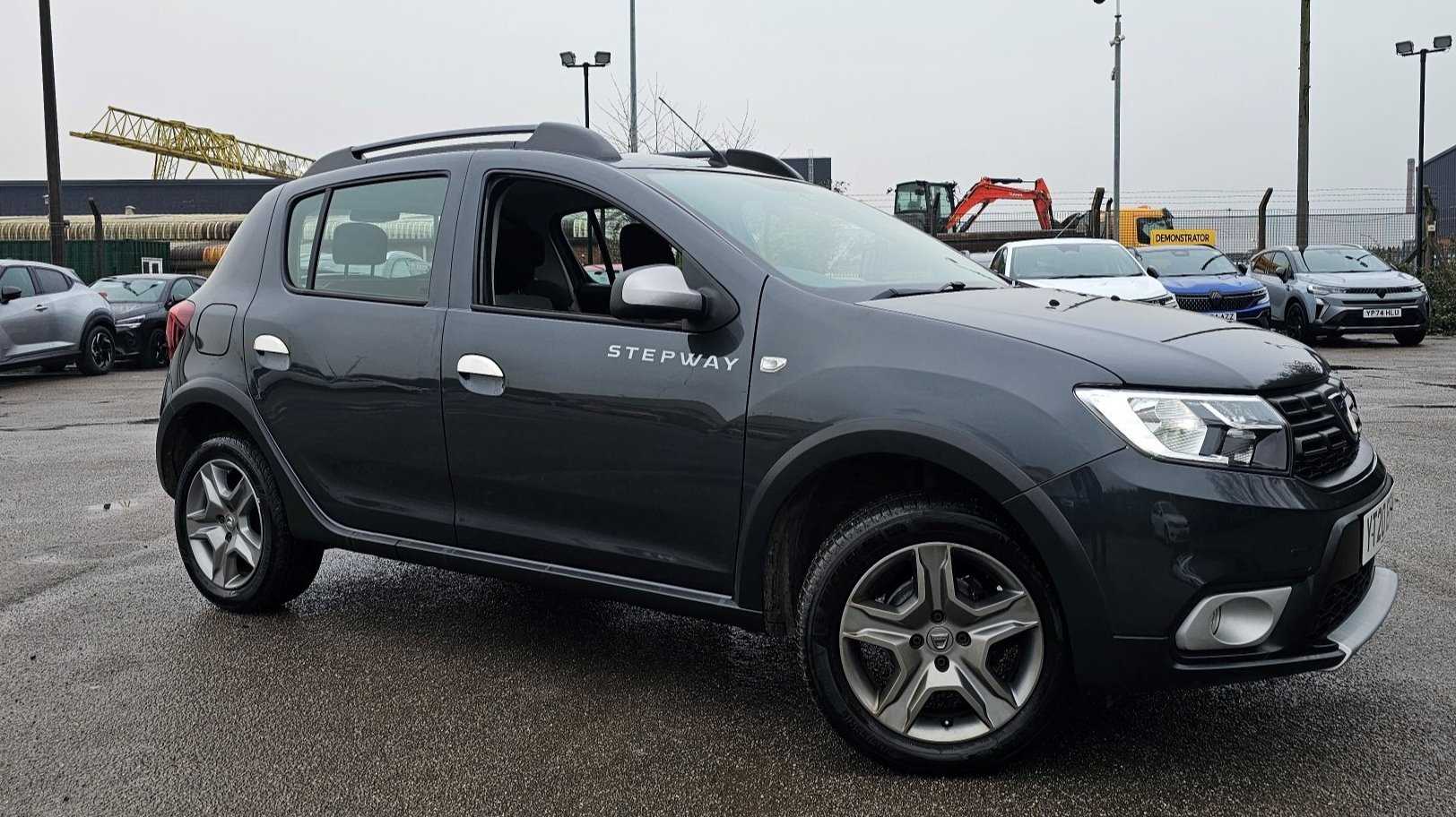 Main listing image - Dacia Sandero Stepway