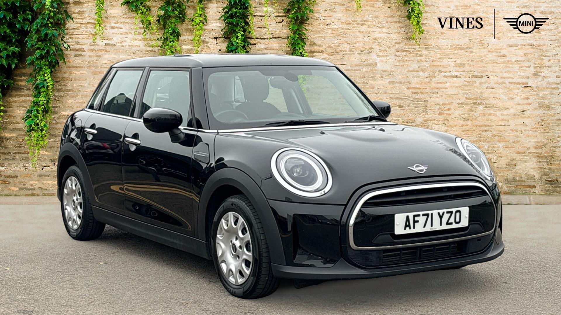 Main listing image - MINI Hatchback 5dr