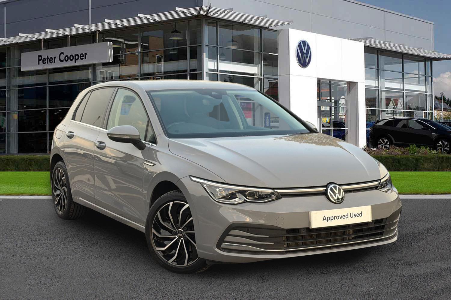 Main listing image - Volkswagen Golf
