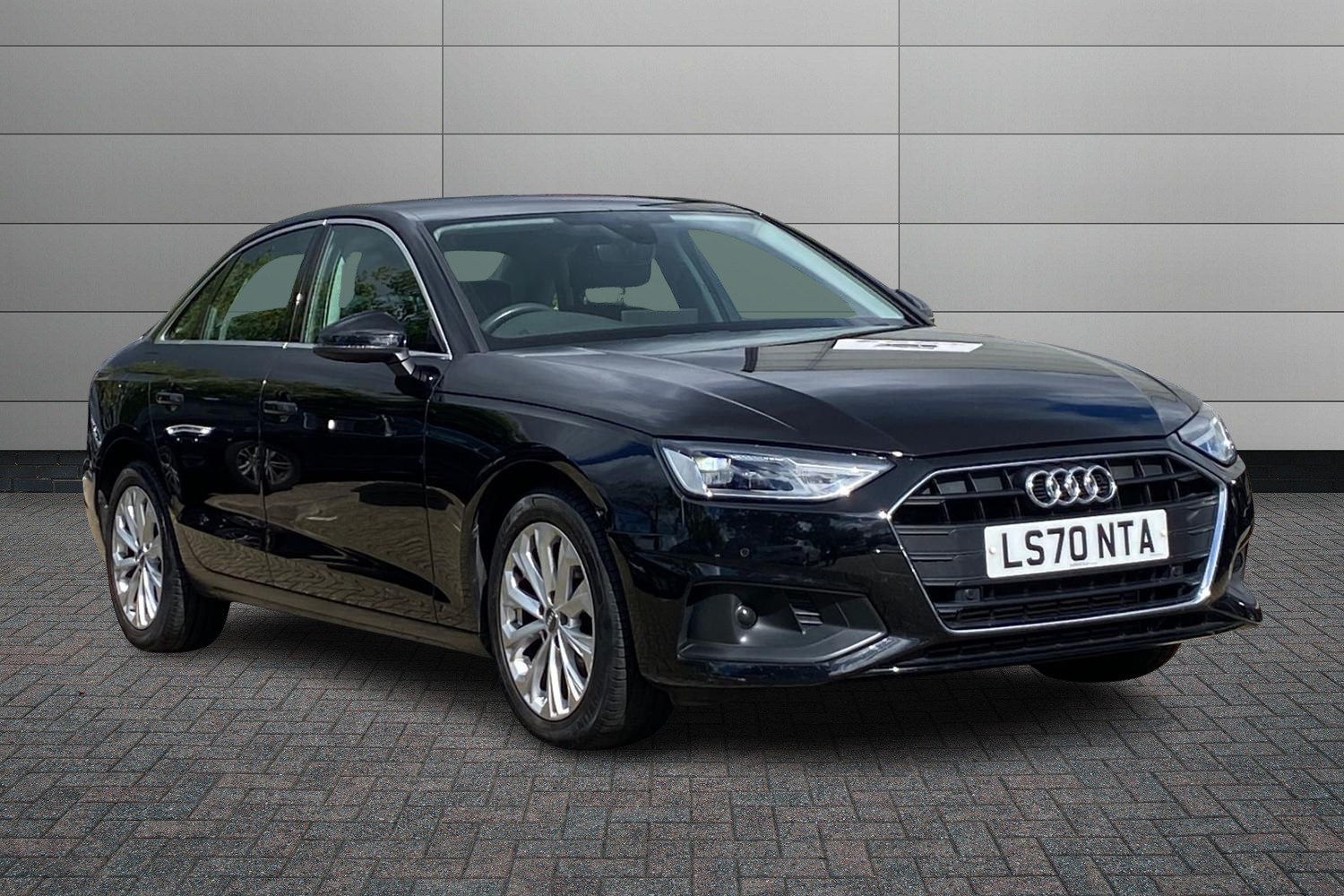 Main listing image - Audi A4