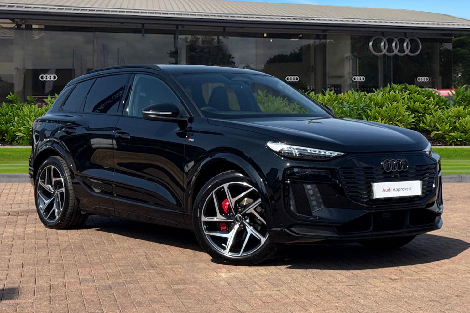 Main listing image - Audi Q6