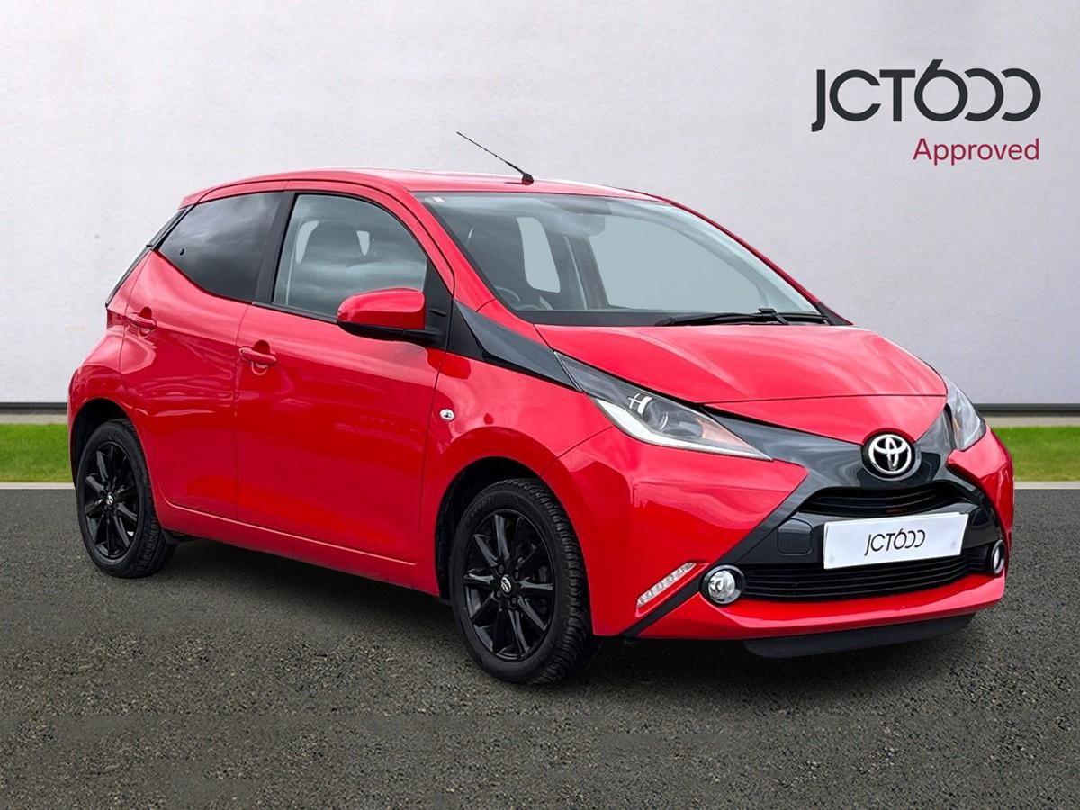 Main listing image - Toyota Aygo