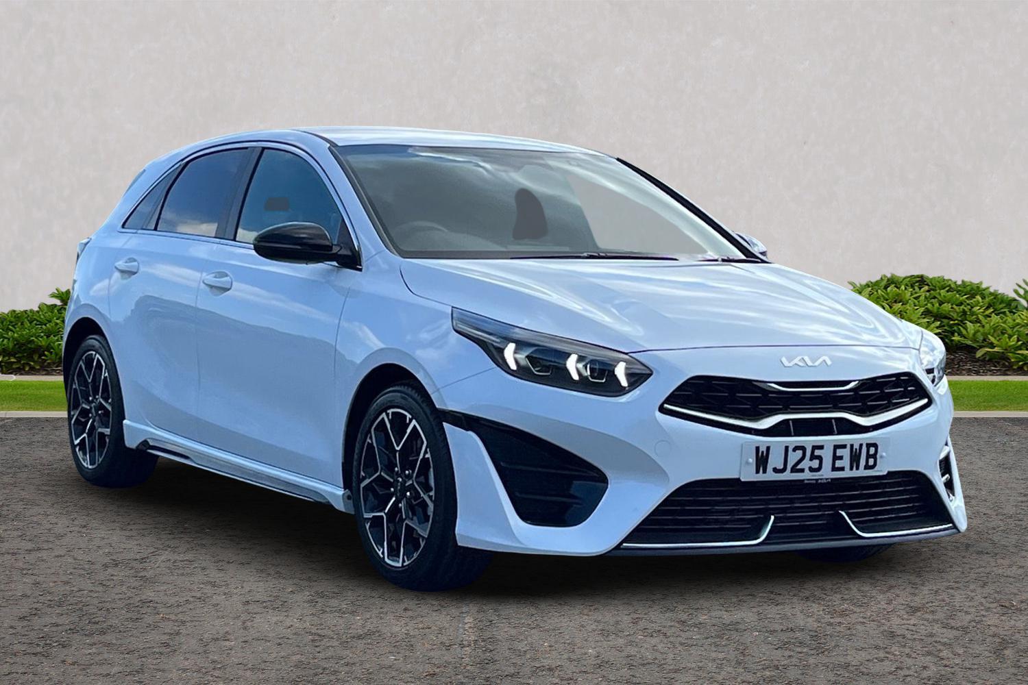 Main listing image - Kia Ceed