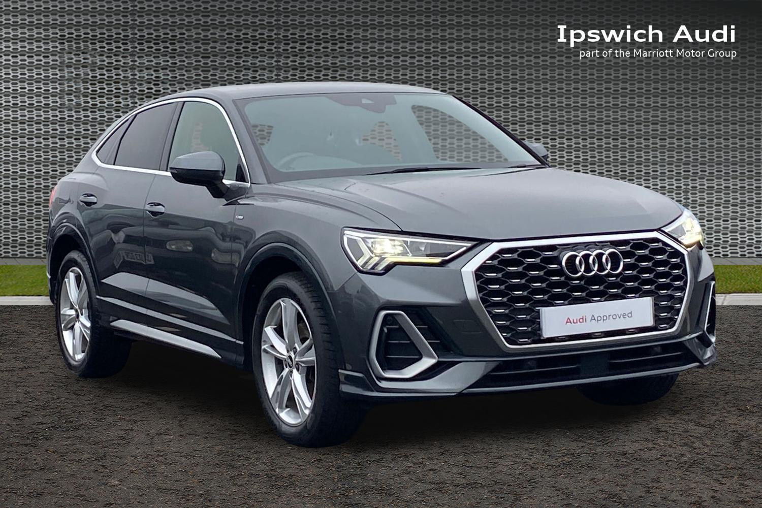 Main listing image - Audi Q3