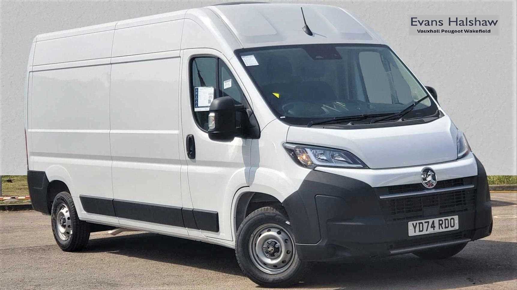 Main listing image - Vauxhall Movano