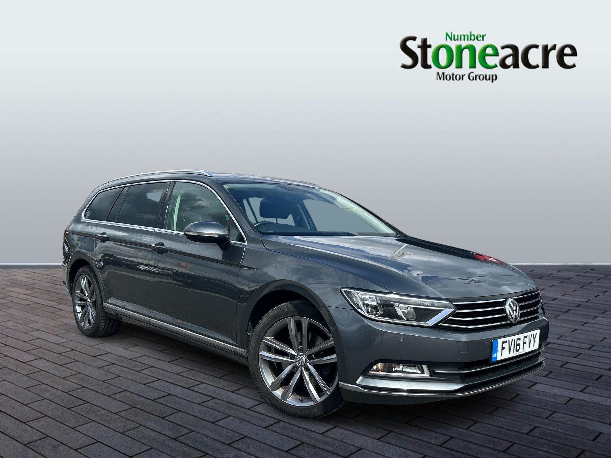 Main listing image - Volkswagen Passat Estate