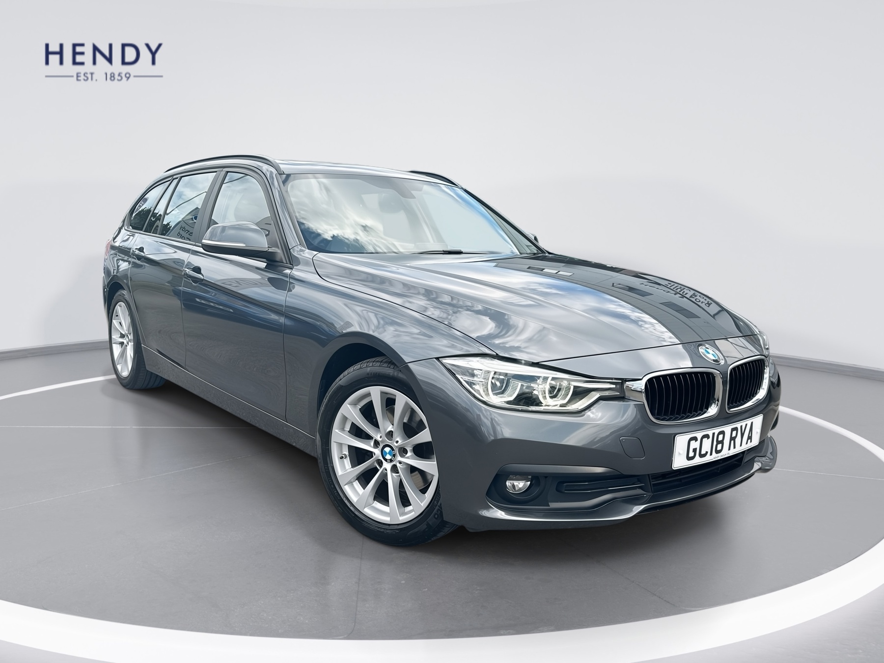 Main listing image - BMW 3 Series Touring