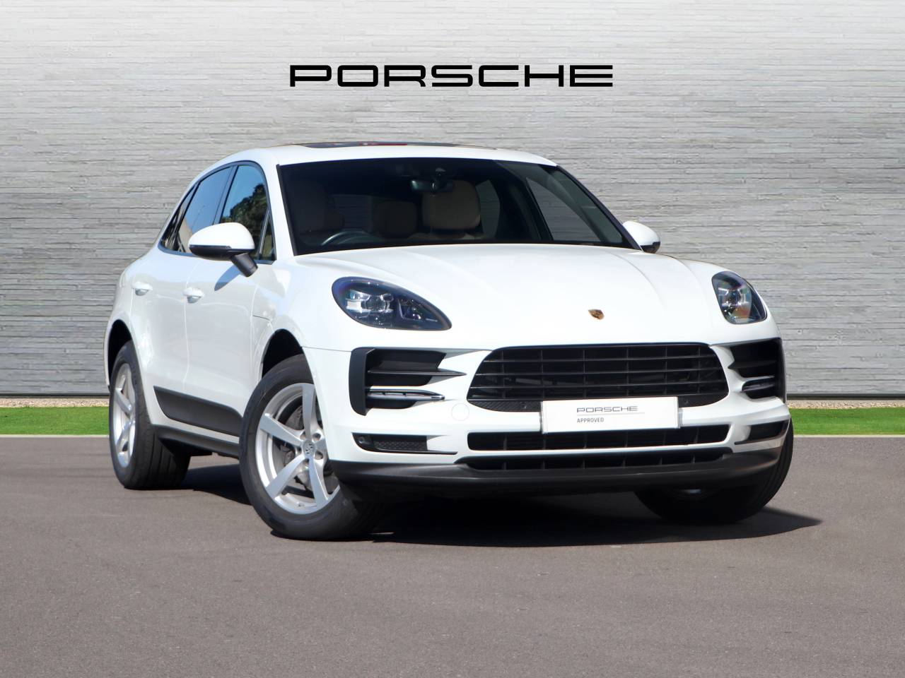 Main listing image - Porsche Macan
