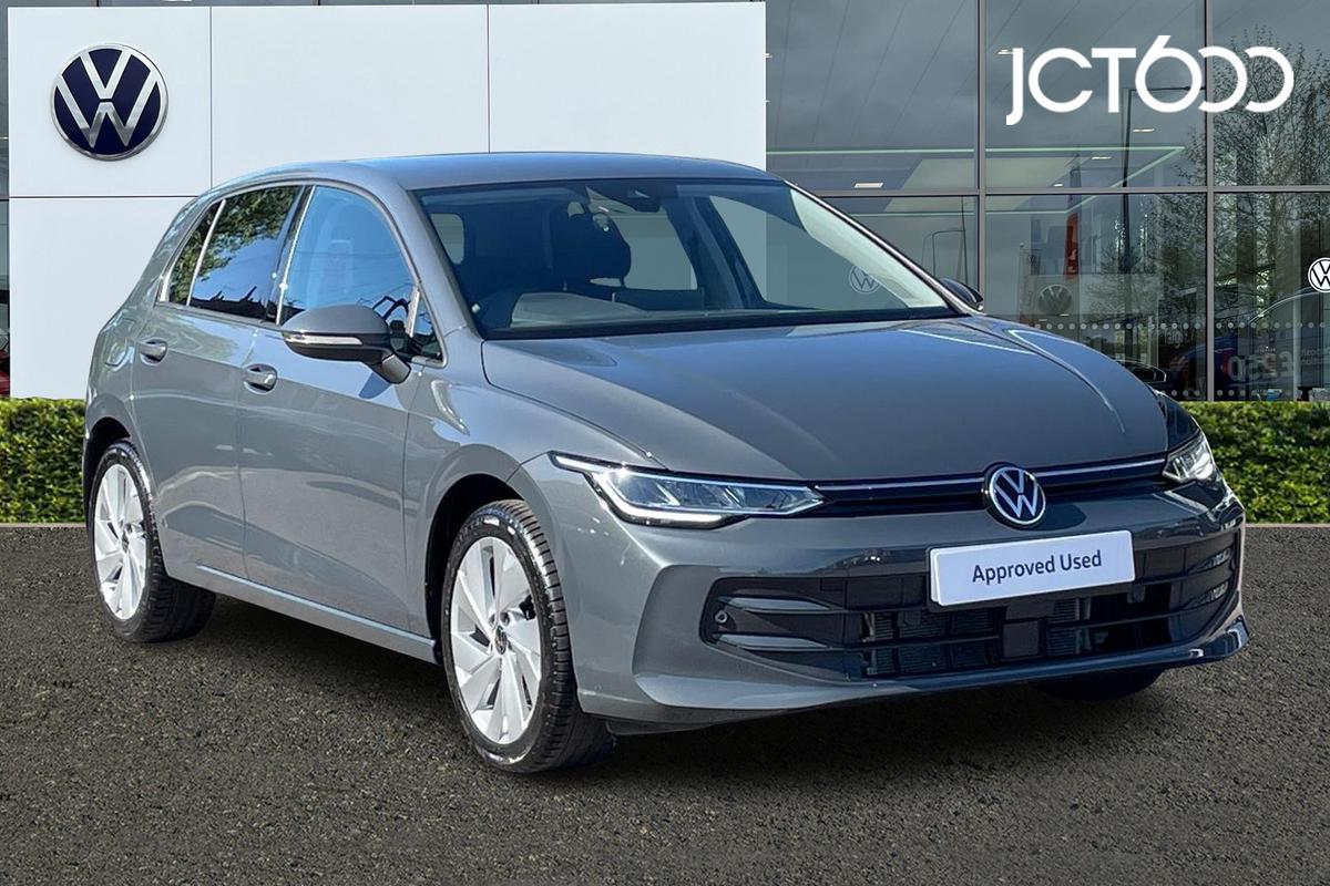 Main listing image - Volkswagen Golf