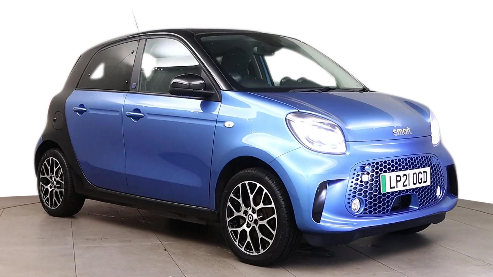 Main listing image - Smart EQ Forfour