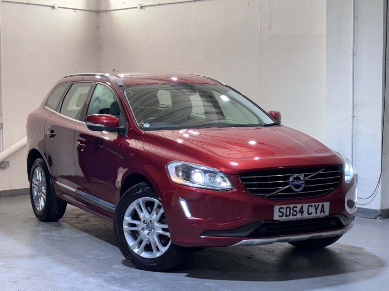 Main listing image - Volvo XC60