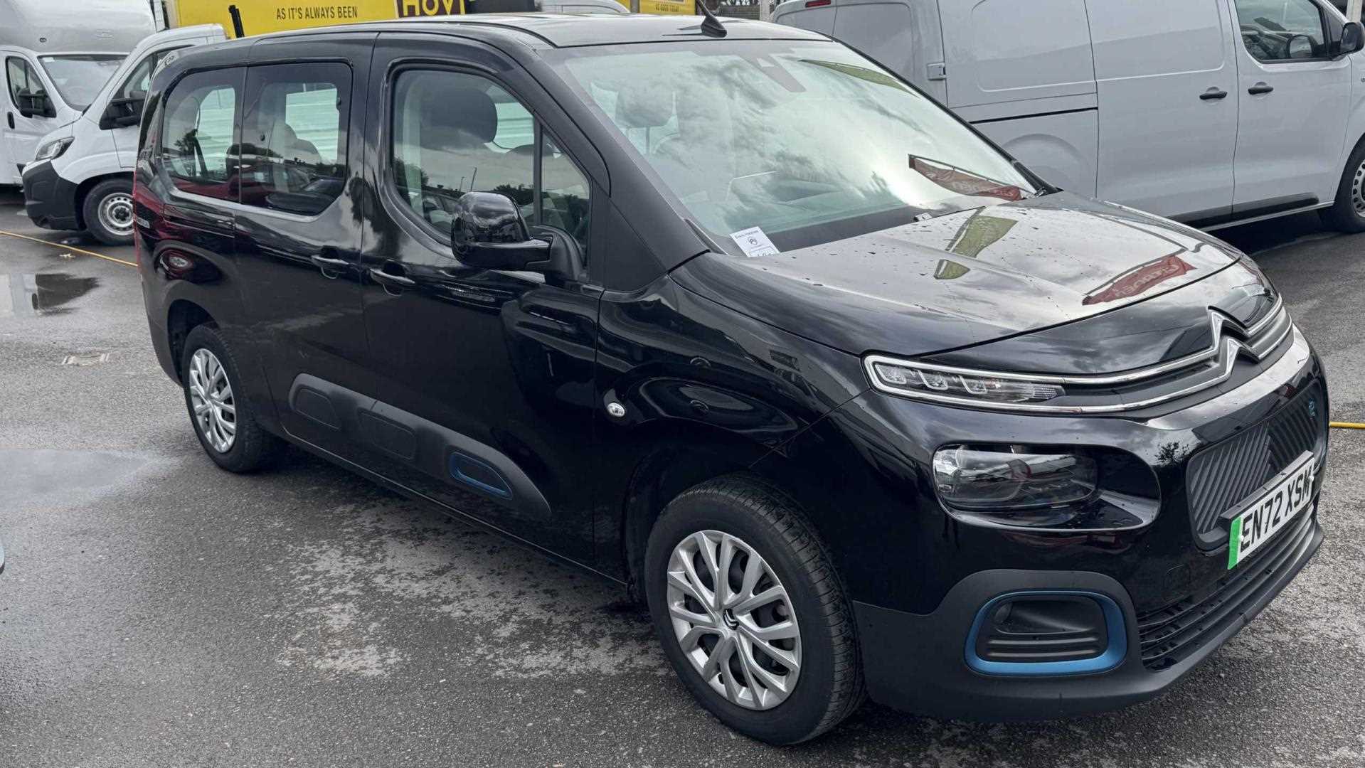 Main listing image - Citroen e-Berlingo