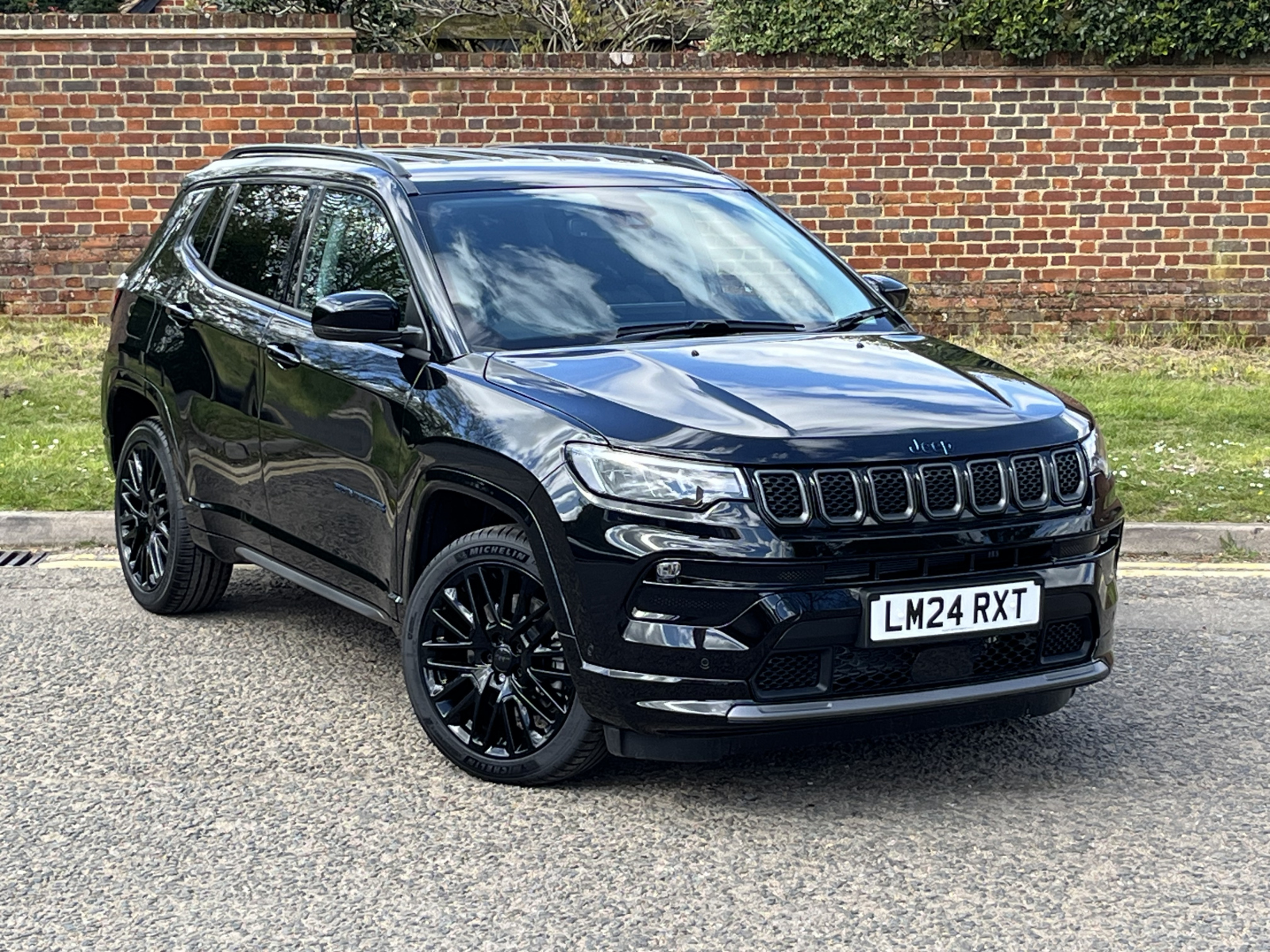 Main listing image - Jeep Compass