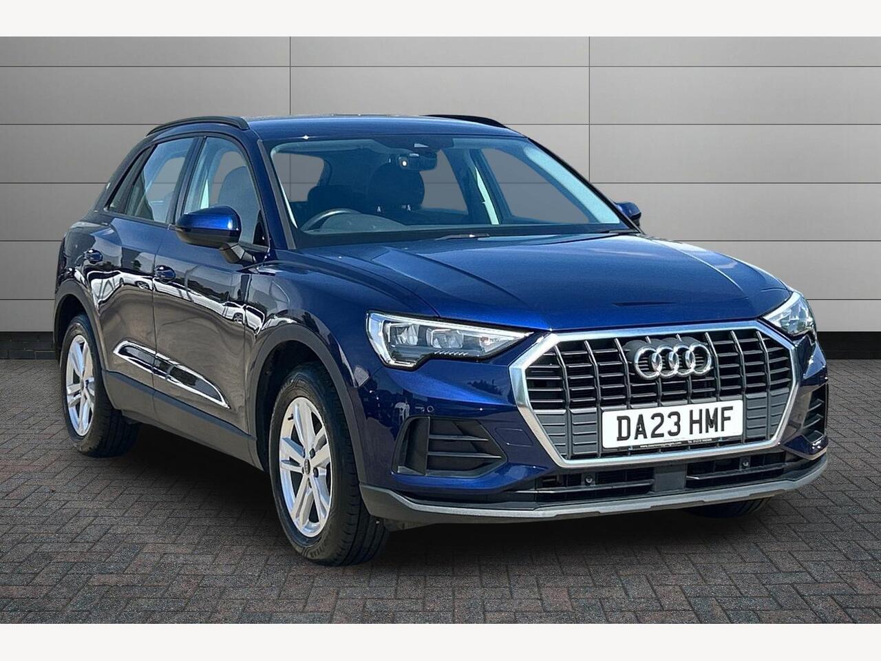 Main listing image - Audi Q3