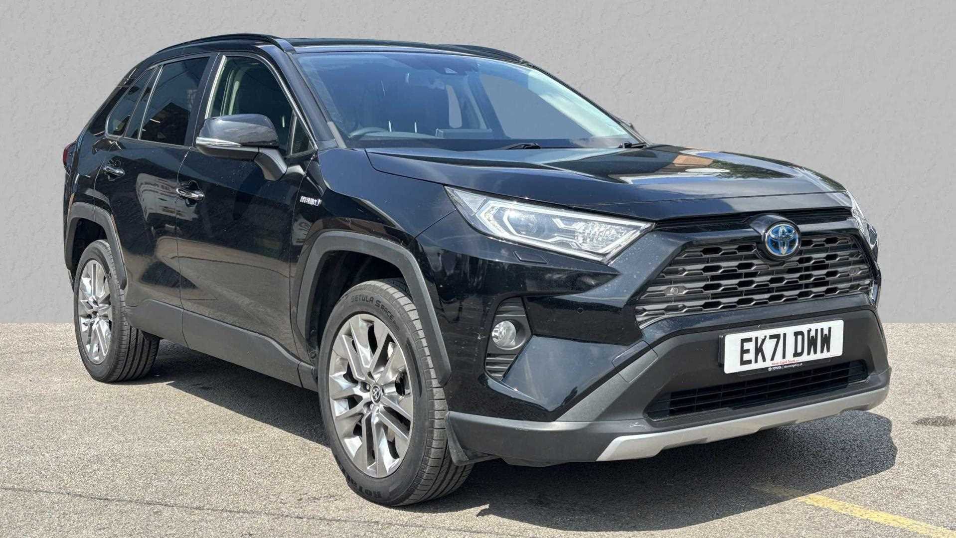 Main listing image - Toyota RAV4
