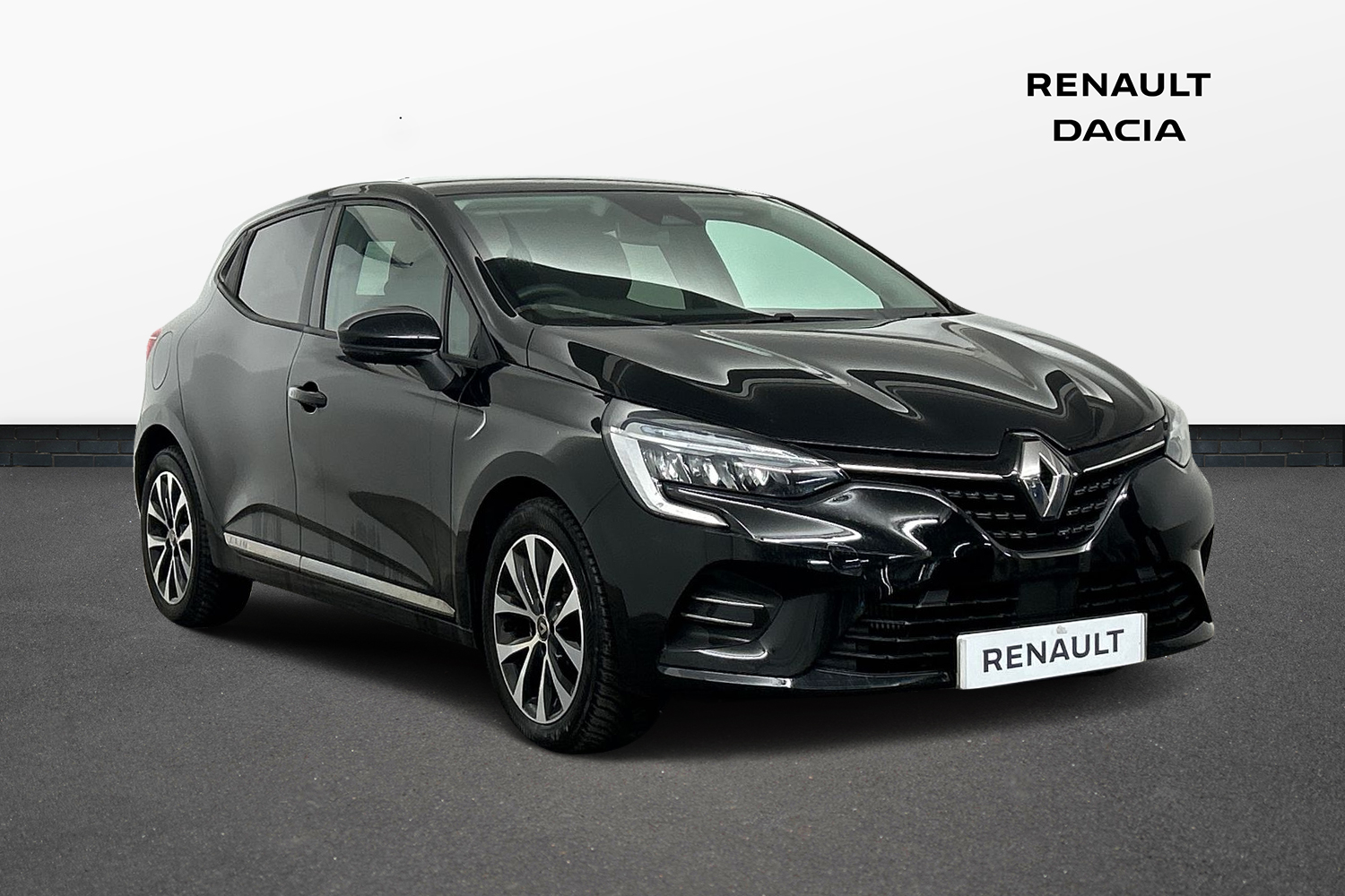 Main listing image - Renault Clio