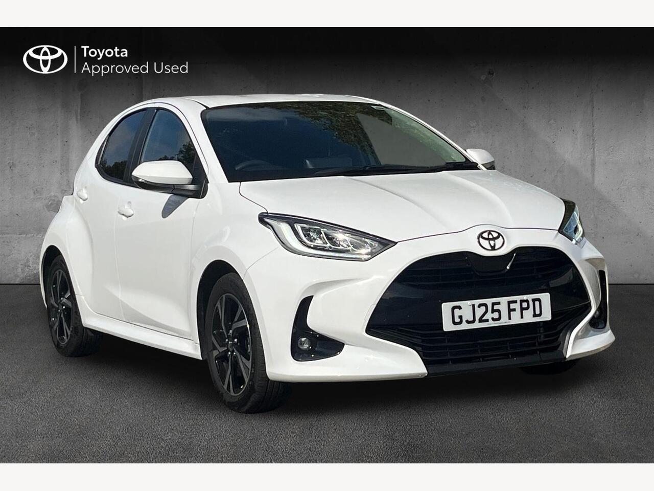 Main listing image - Toyota Yaris