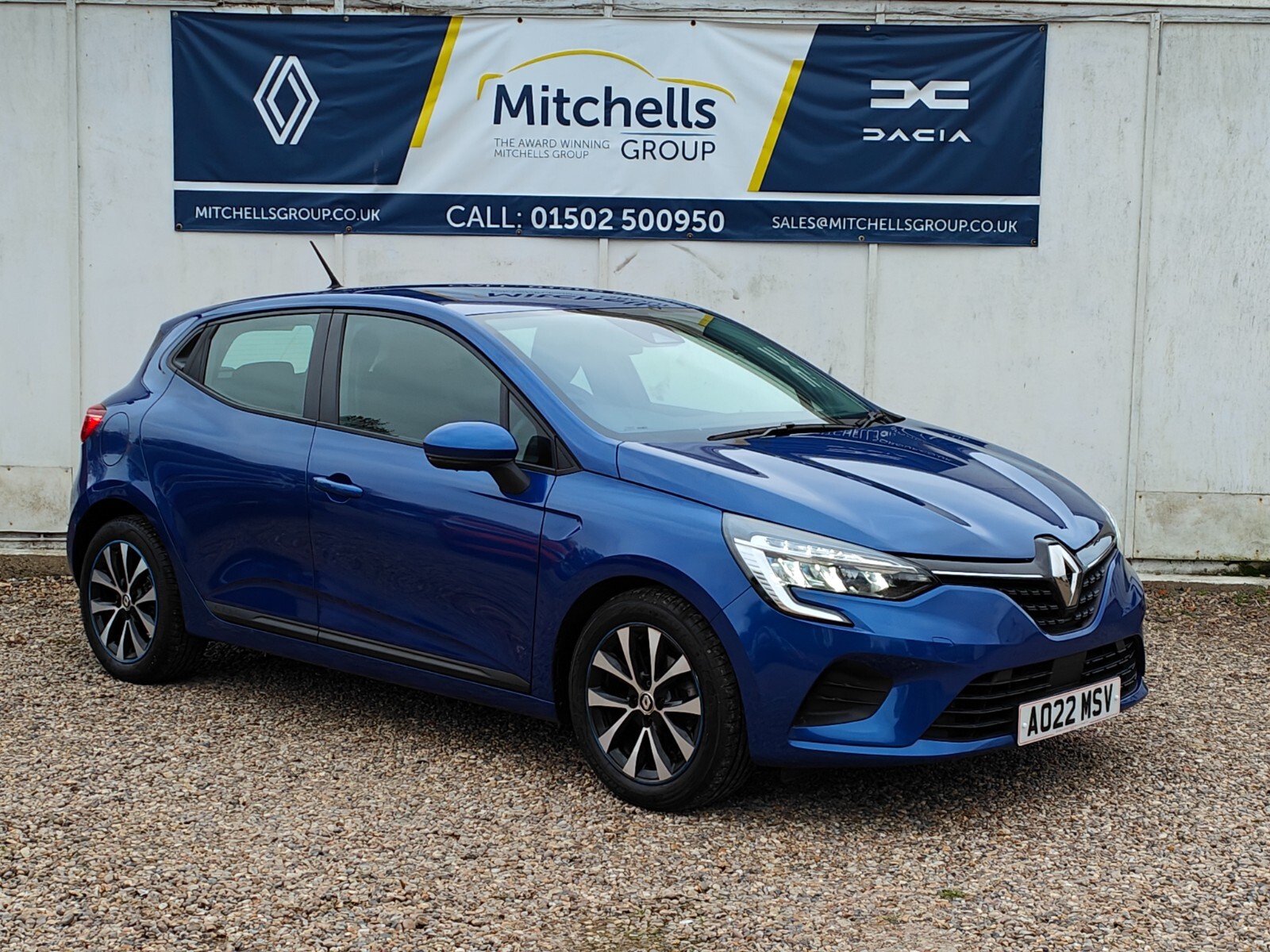 Main listing image - Renault Clio