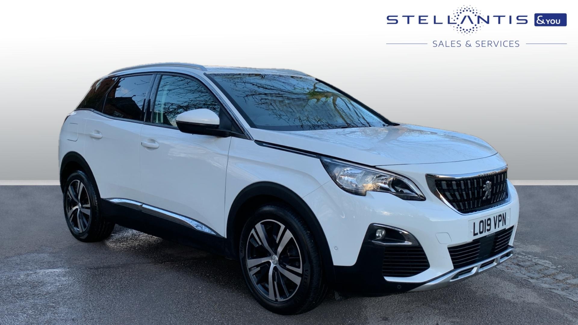 Main listing image - Peugeot 3008