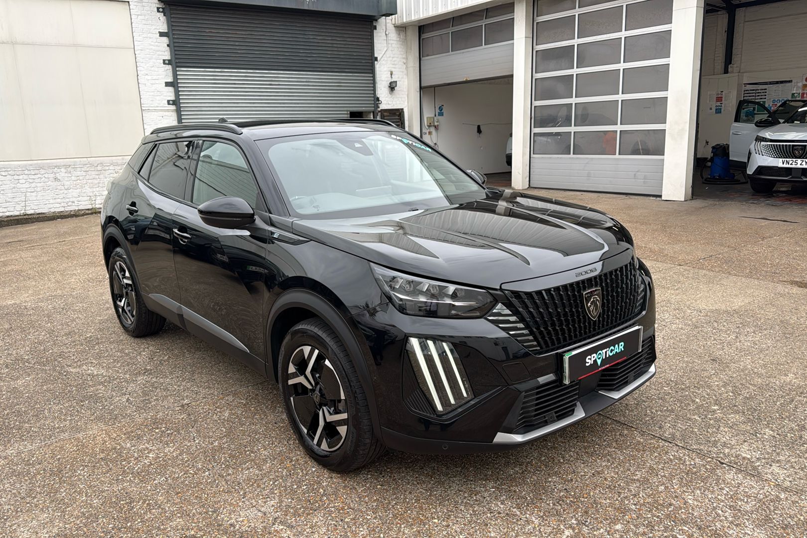 Main listing image - Peugeot 2008