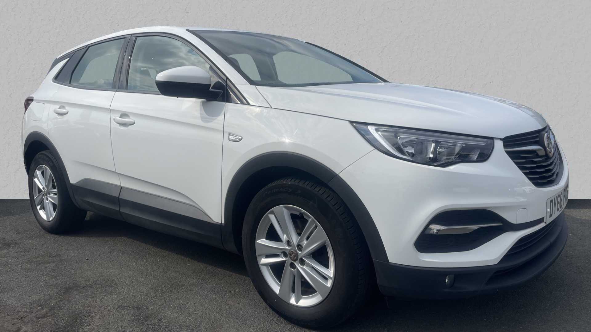 Main listing image - Vauxhall Grandland X