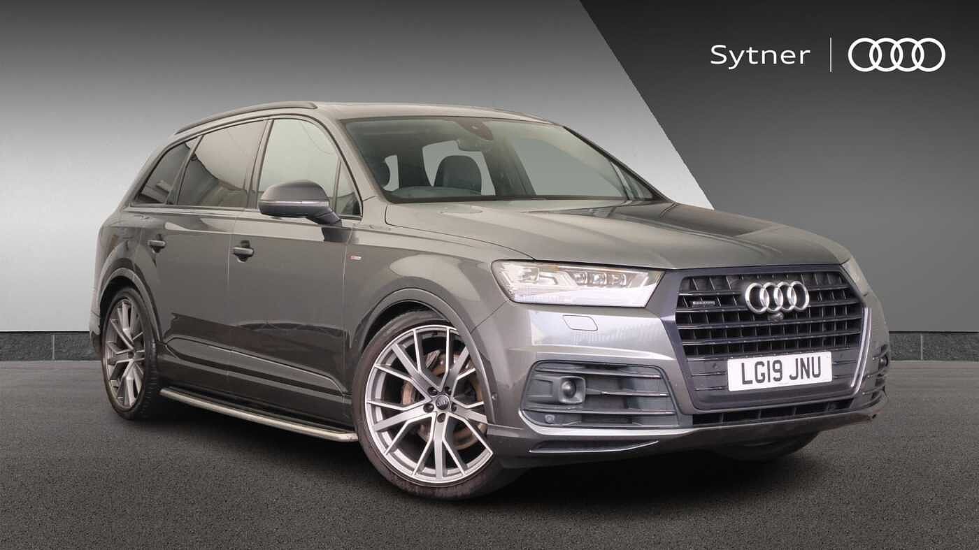 Main listing image - Audi Q7