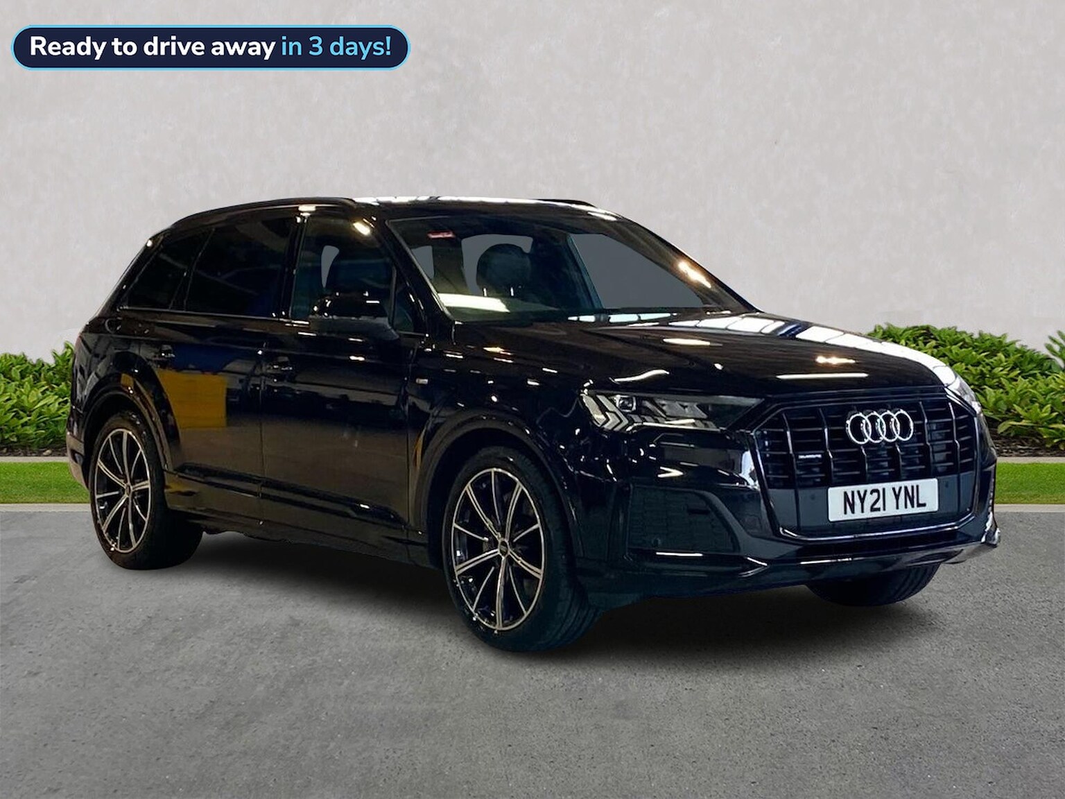 Main listing image - Audi Q7