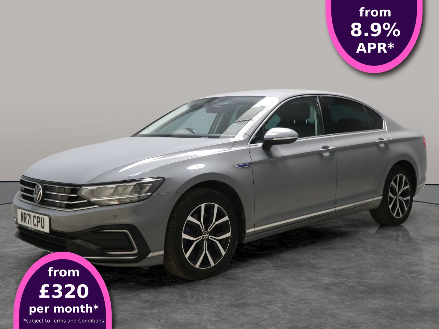 Main listing image - Volkswagen Passat GTE