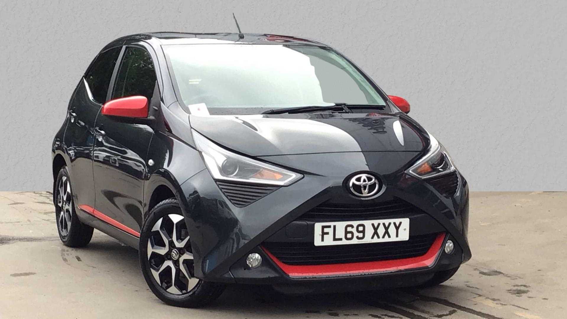 Main listing image - Toyota Aygo