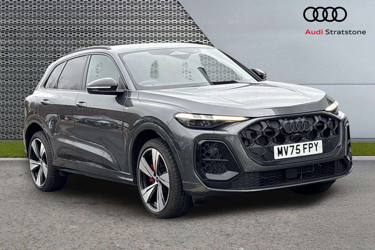 Main listing image - Audi Q5