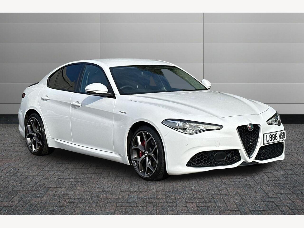 Main listing image - Alfa Romeo Giulia