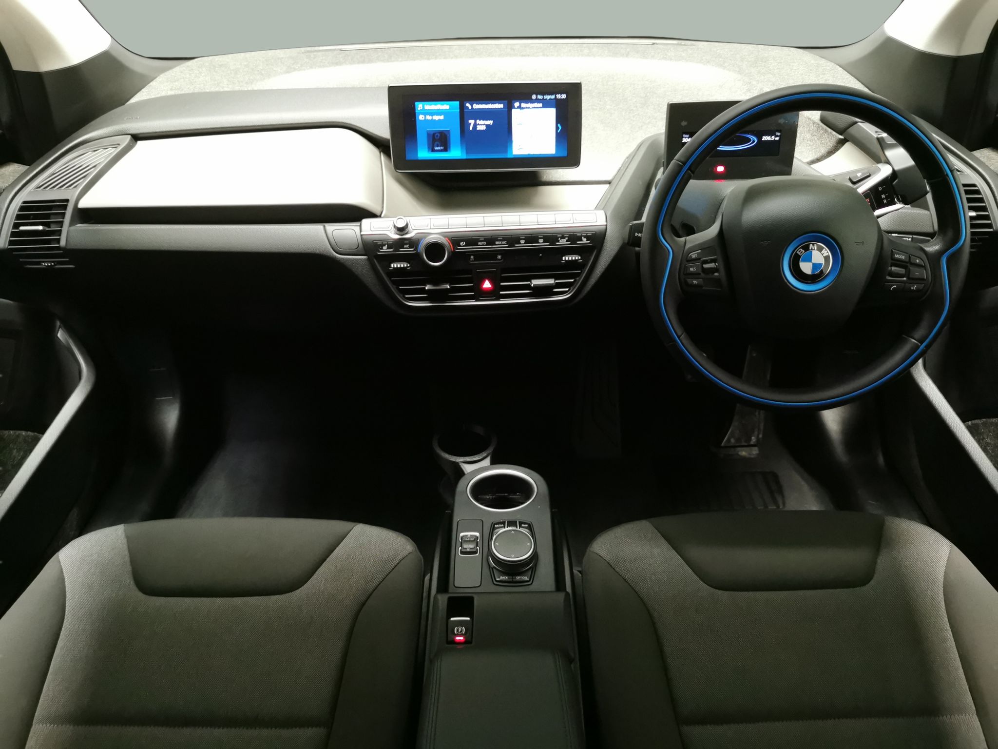 Main listing image - BMW i3