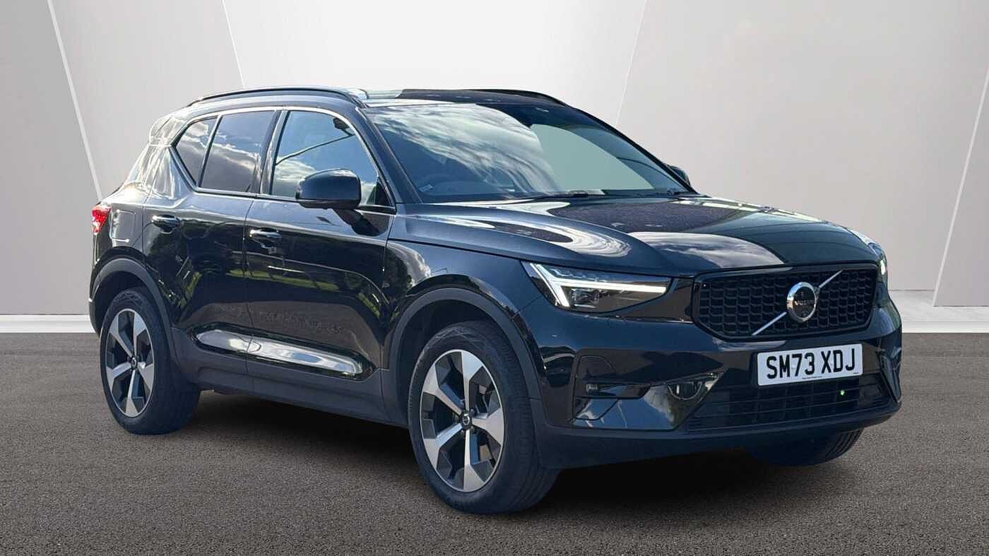 Main listing image - Volvo XC40