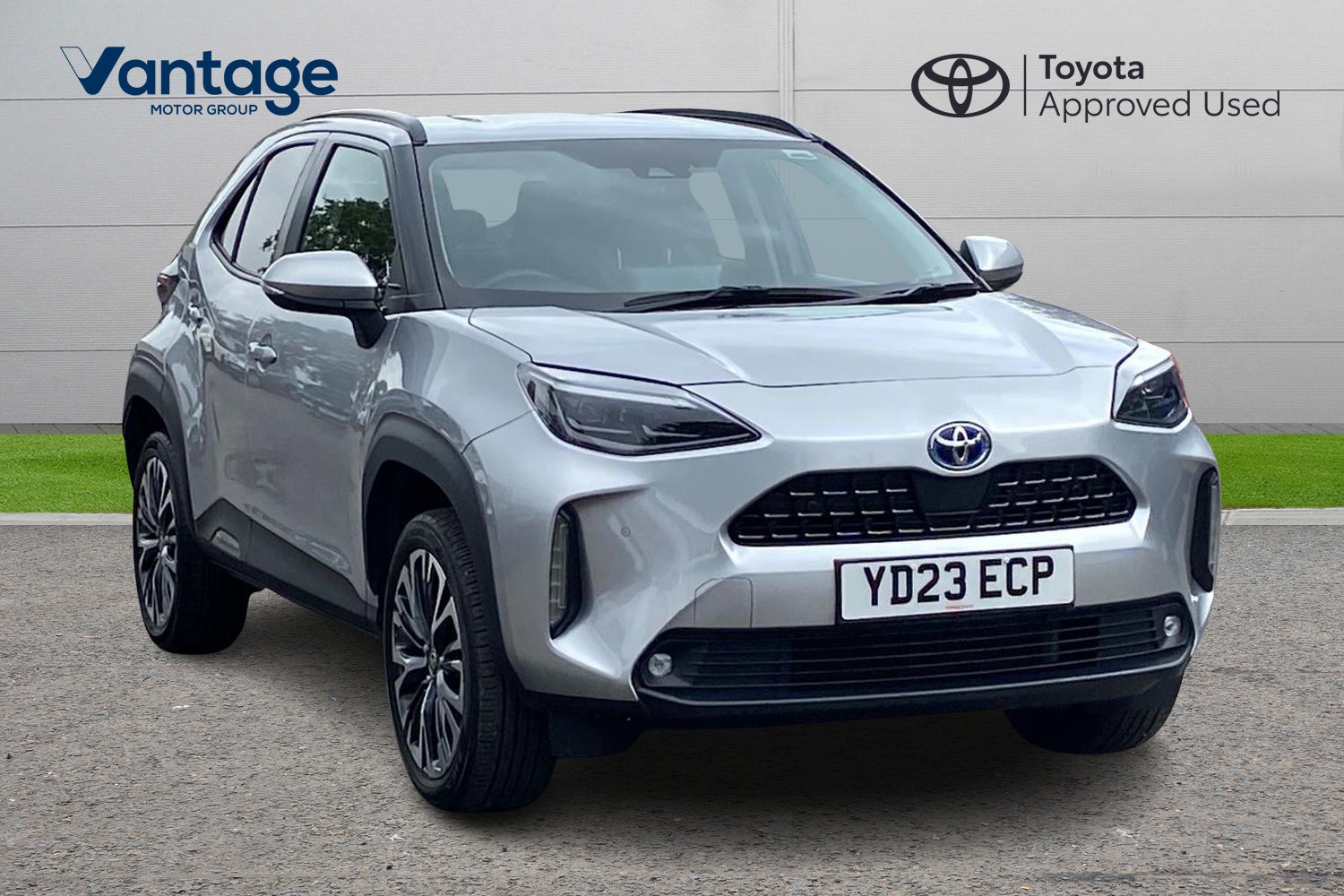 Main listing image - Toyota Yaris Cross