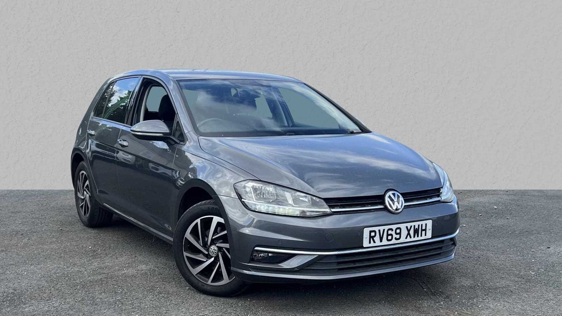 Main listing image - Volkswagen Golf