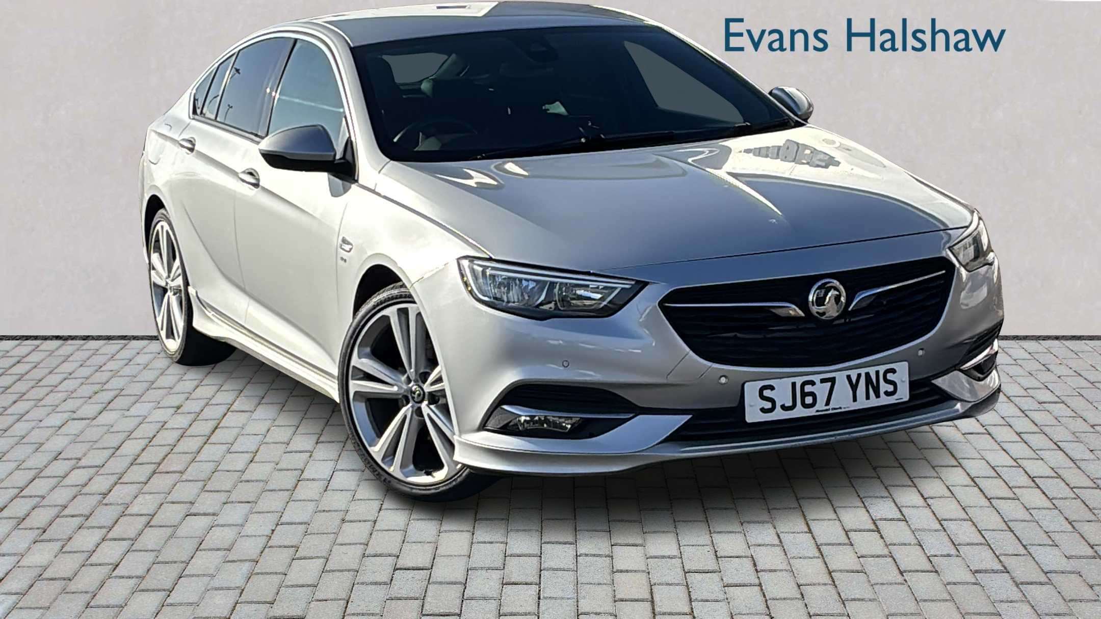 Main listing image - Vauxhall Insignia
