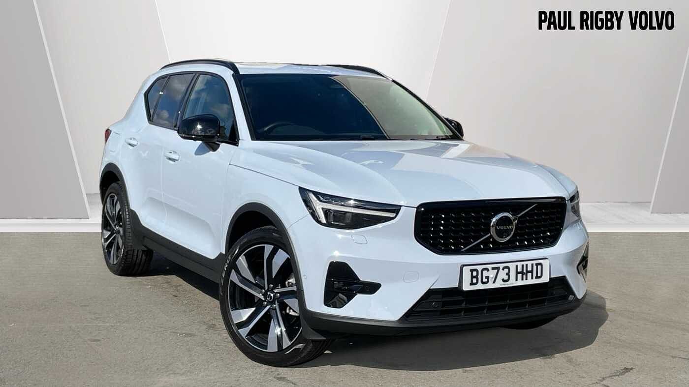 Main listing image - Volvo XC40