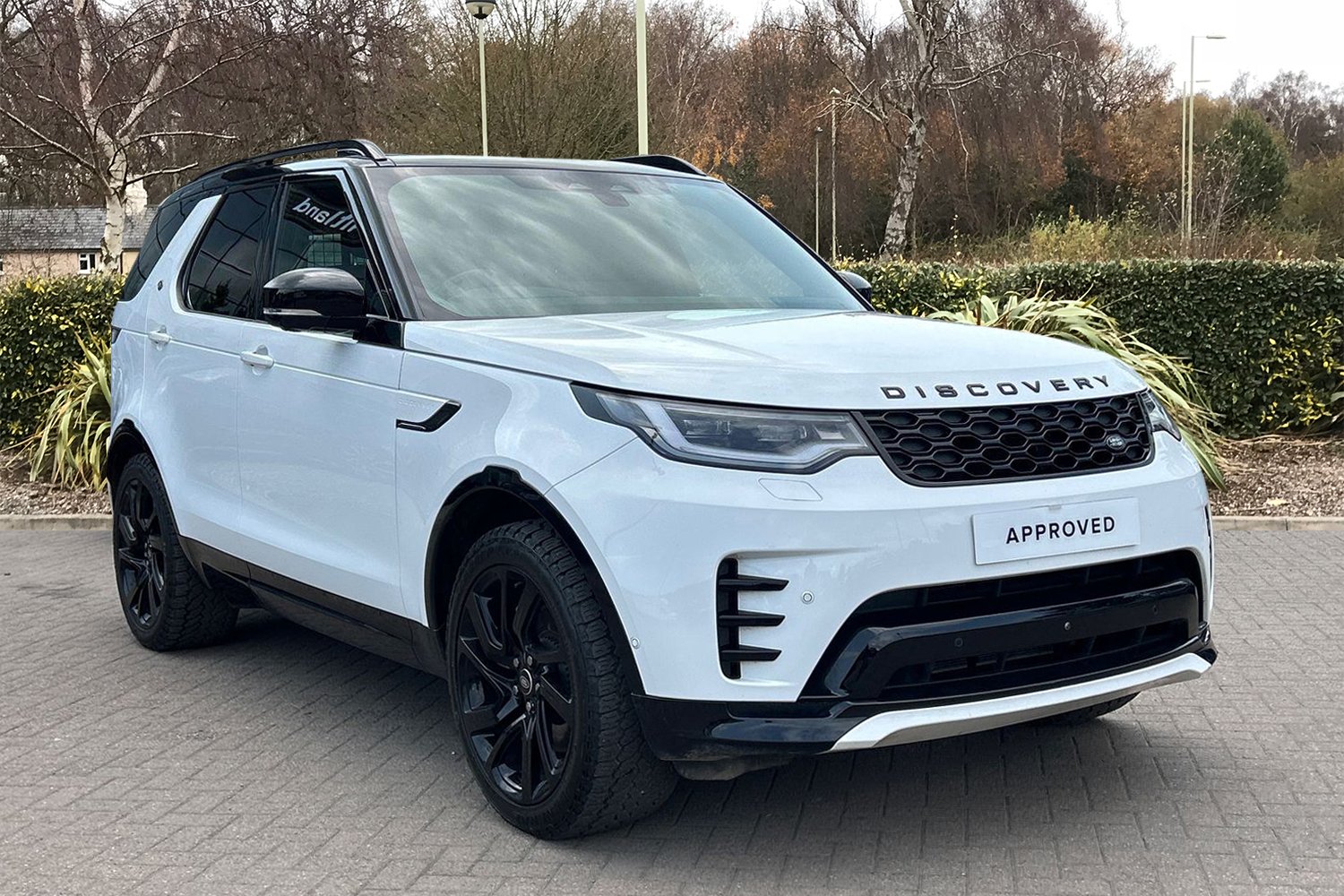 Main listing image - Land Rover Discovery