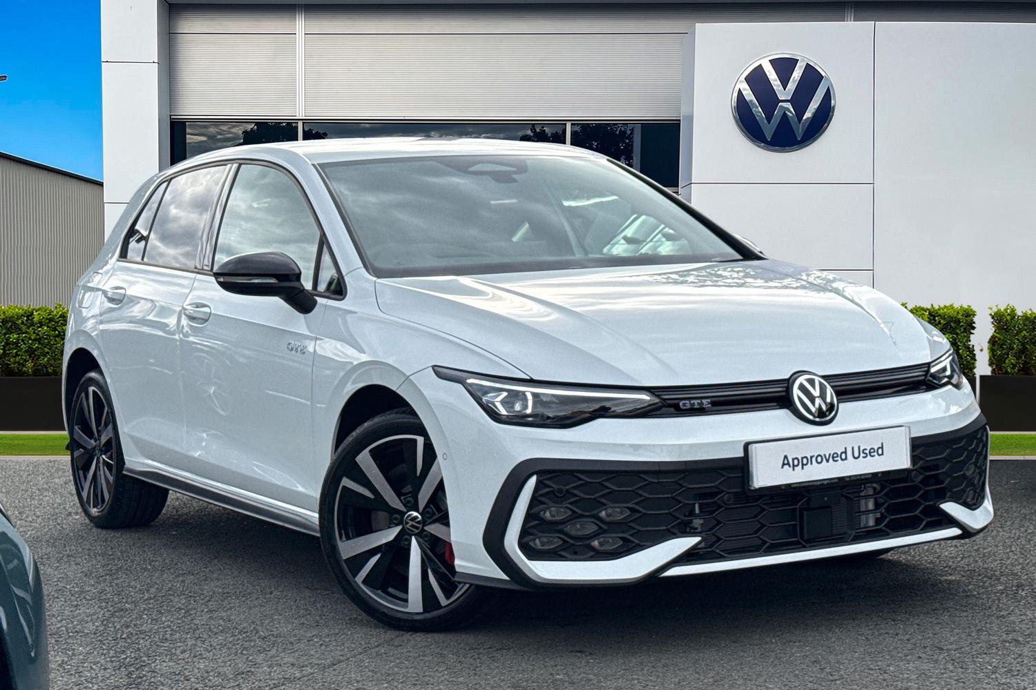 Main listing image - Volkswagen Golf