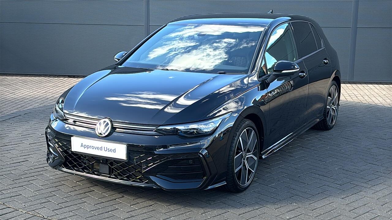 Main listing image - Volkswagen Golf