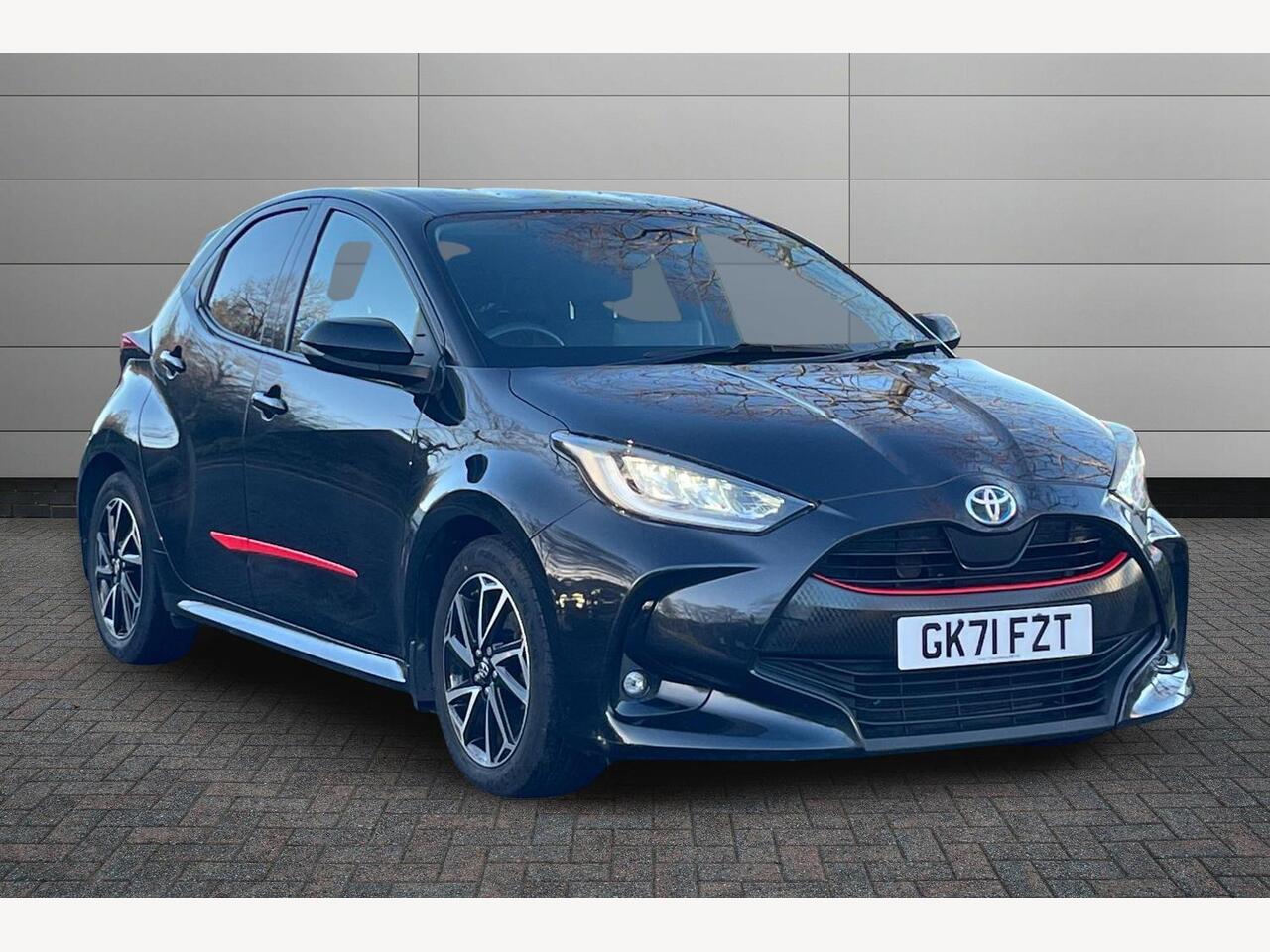 Main listing image - Toyota Yaris